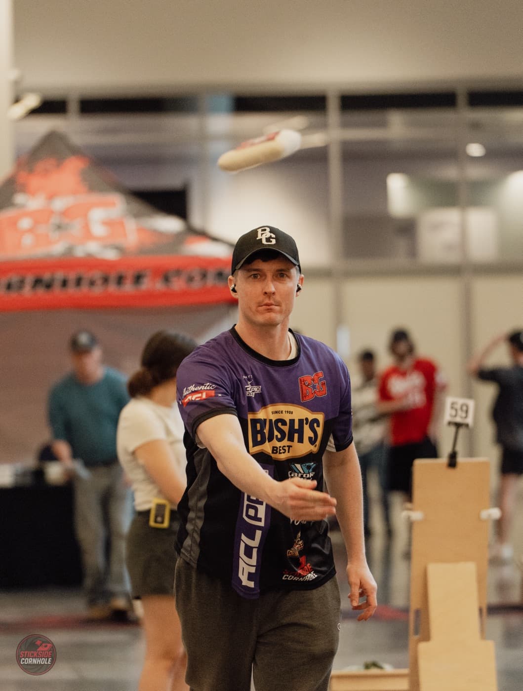 Pro mid-throw at the Cleveland Signature